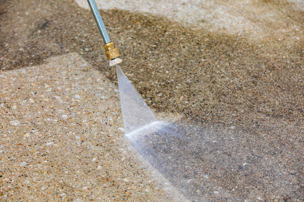 Best Pool Deck Cleaning  in Glencoe, FL